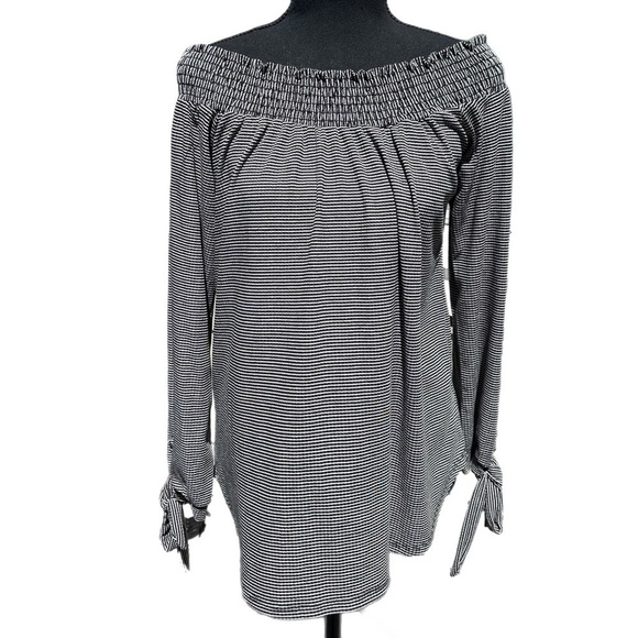 Dreaming of Stripes Off the Shoulder Top- Black & White - Picture 2 of 13